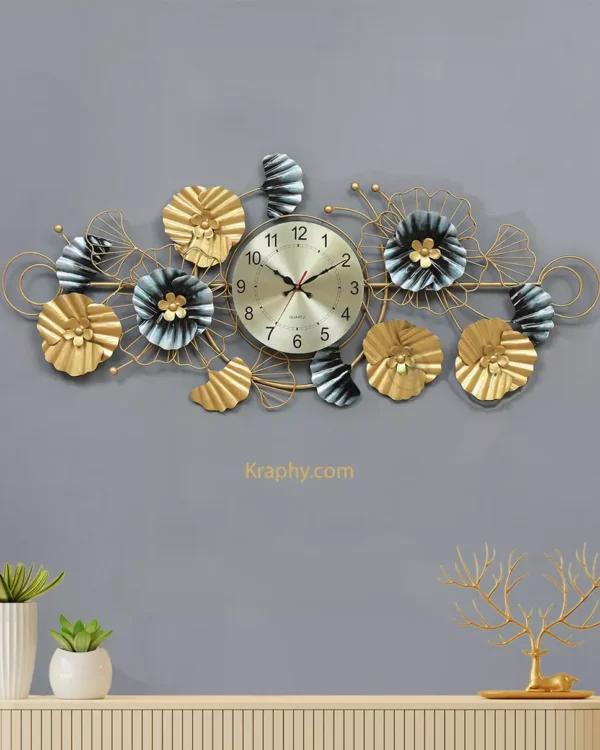 Aesthetic Multicolor Iron Wall Hanging Wall Clock